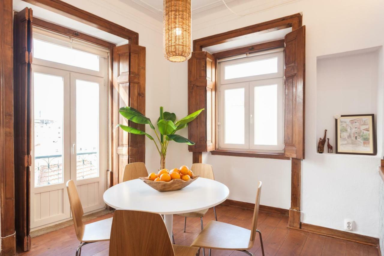 Rossio Vintage Two-Bedroom Apartment - By Lu Holidays Lisbon Luaran gambar
