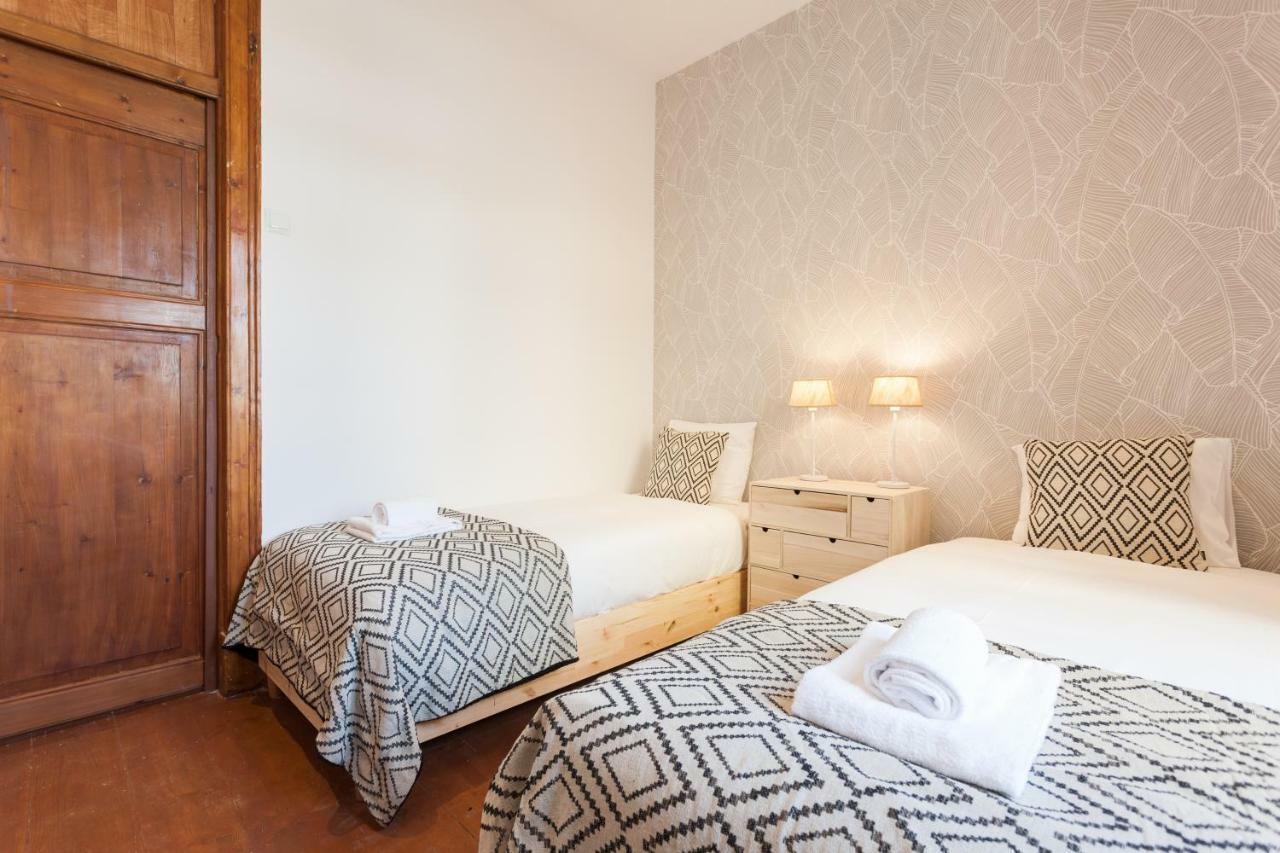 Rossio Vintage Two-Bedroom Apartment - By Lu Holidays Lisbon Luaran gambar