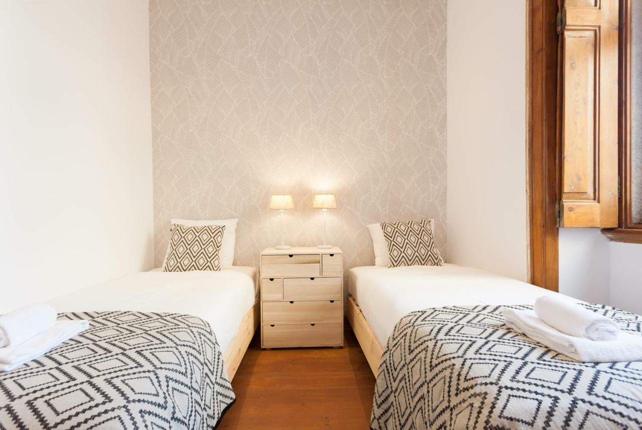 Rossio Vintage Two-Bedroom Apartment - By Lu Holidays Lisbon Luaran gambar